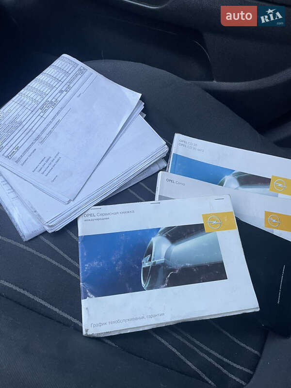 Хэтчбек Opel Corsa 2007 в Киеве