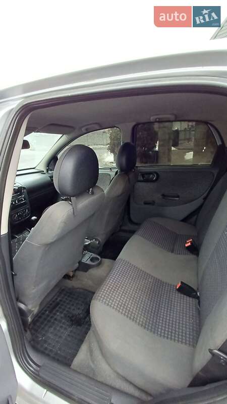 Хэтчбек Opel Corsa 2002 в Дубровице фото 10 Хэтчбек Opel Corsa 2002 в Дубровице