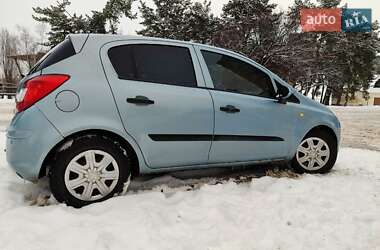 Хэтчбек Opel Corsa 2007 в Украинке
