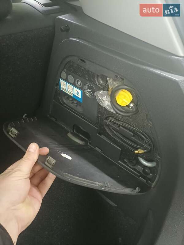 Хэтчбек Opel Corsa 2010 в Житомире фото 14 Хэтчбек Opel Corsa 2010 в Житомире