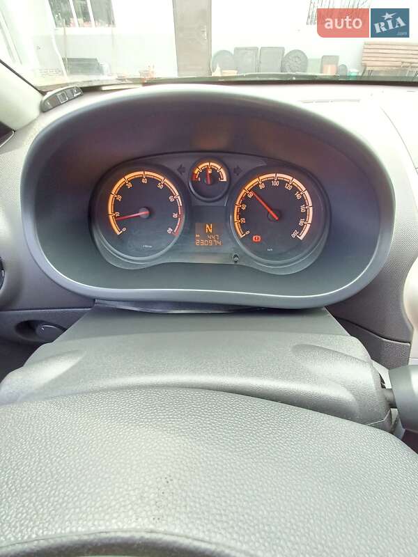 Хэтчбек Opel Corsa 2008 в Великодолинском