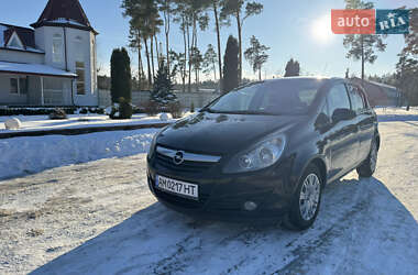 Хэтчбек Opel Corsa 2010 в Житомире