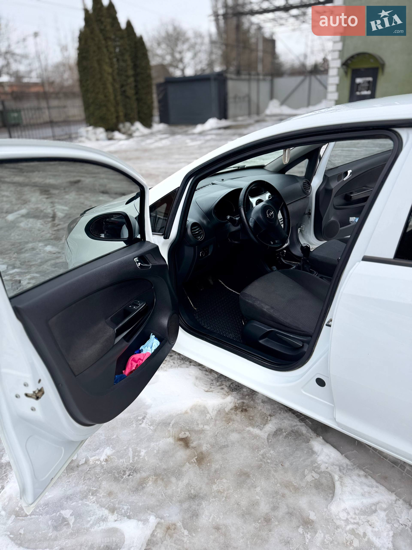 2011 Opel Corsa - мініатюра 2