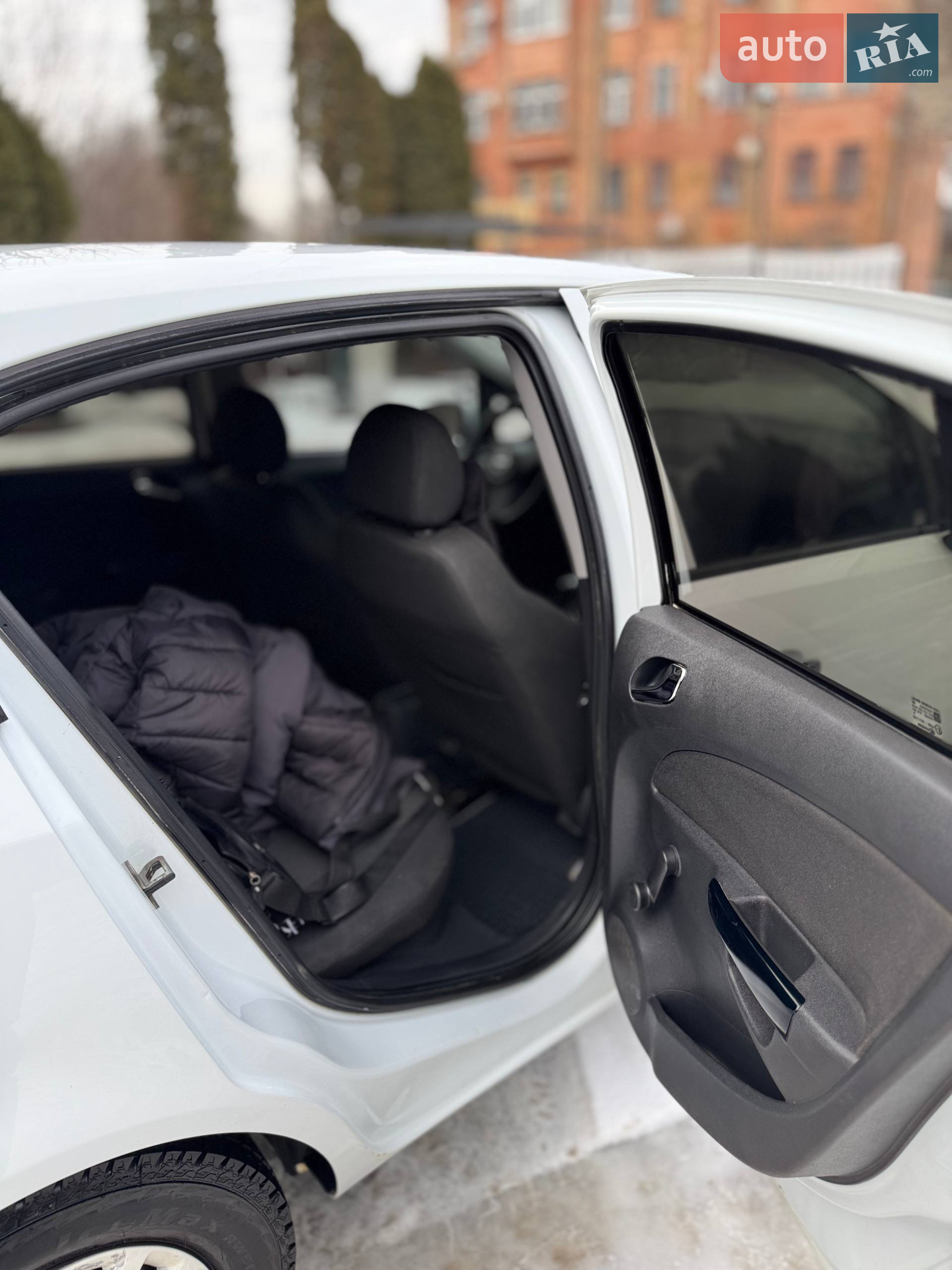 2011 Opel Corsa - мініатюра 8