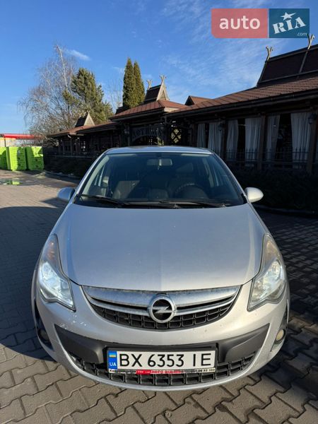 Хетчбек Opel Corsa 2012 в Хмельницькому