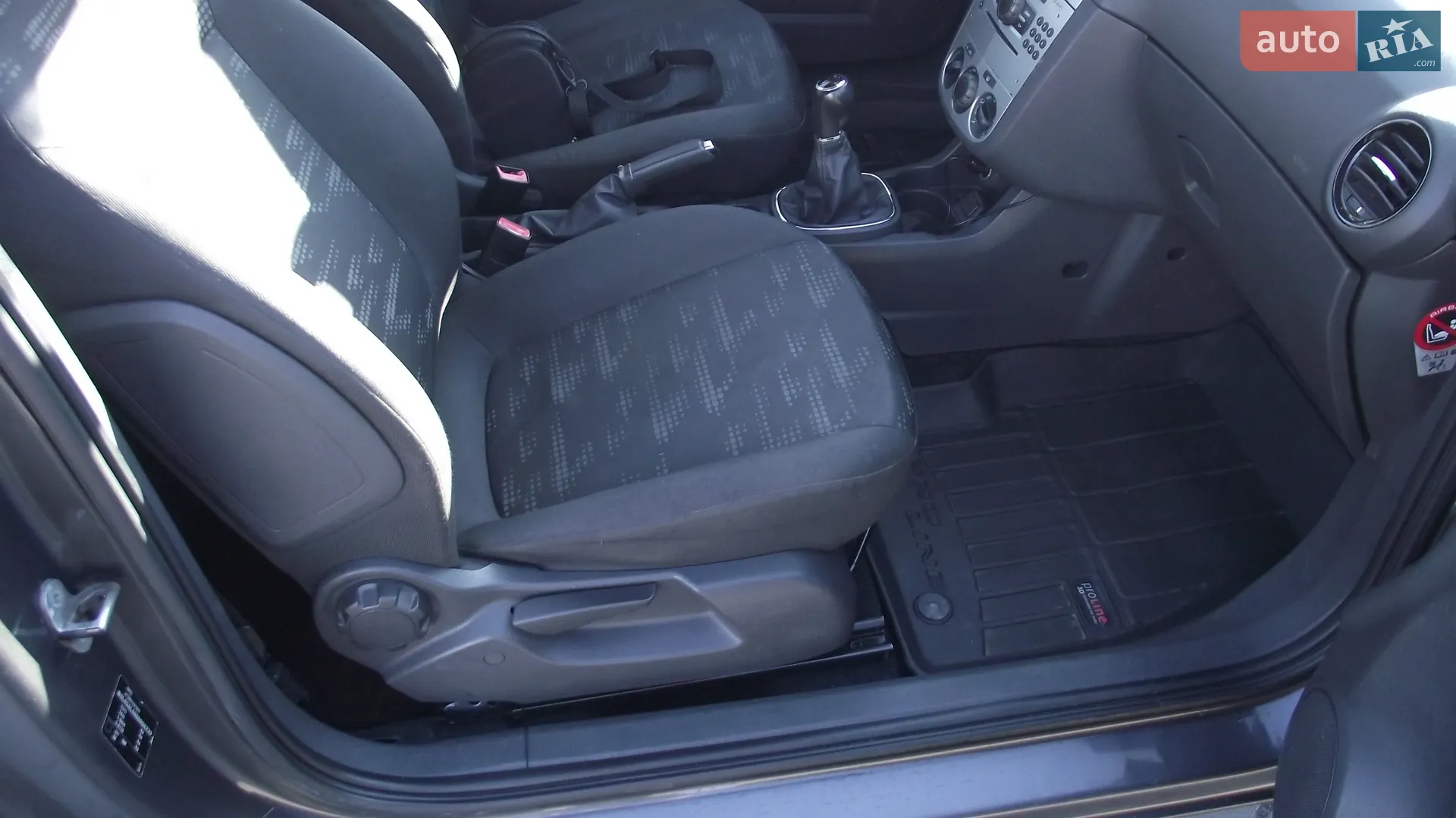 2011 Opel Corsa - мініатюра 19