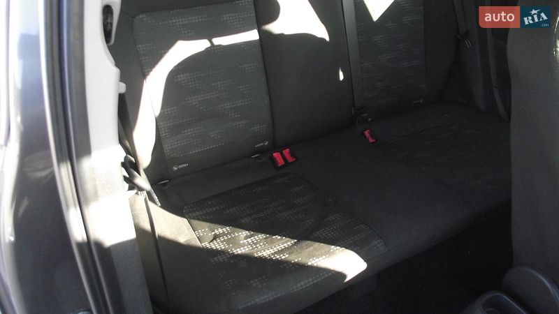 Хэтчбек Opel Corsa 2011 в Житомире