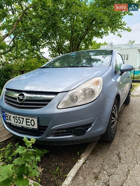 Хэтчбек Opel Corsa 2009 в Волочиске