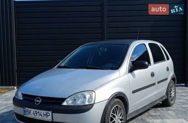 Хэтчбек Opel Corsa 2002 в Дубровице