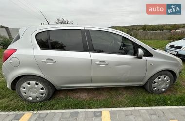 Хэтчбек Opel Corsa 2011 в Теребовле