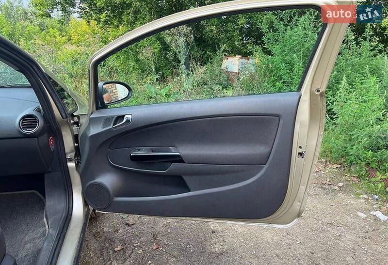Хэтчбек Opel Corsa 2008 в Белой Церкви