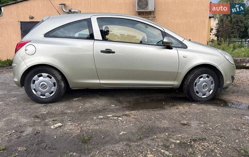 Хэтчбек Opel Corsa 2008 в Белой Церкви