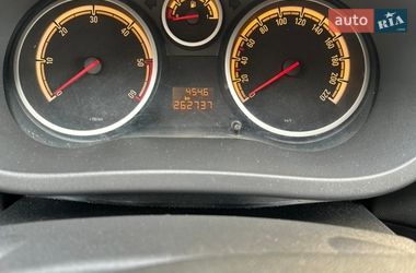 Хэтчбек Opel Corsa 2011 в Киеве
