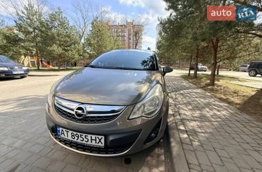 Хетчбек Opel Corsa 2012 в Івано-Франківську