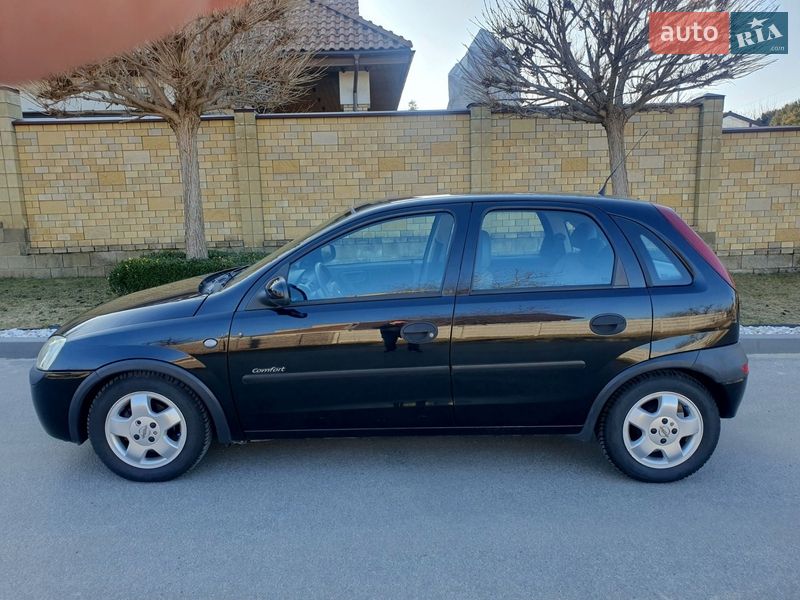 Хэтчбек Opel Corsa 2001 в Харькове