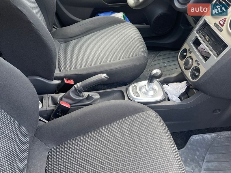 Хэтчбек Opel Corsa 2007 в Львове