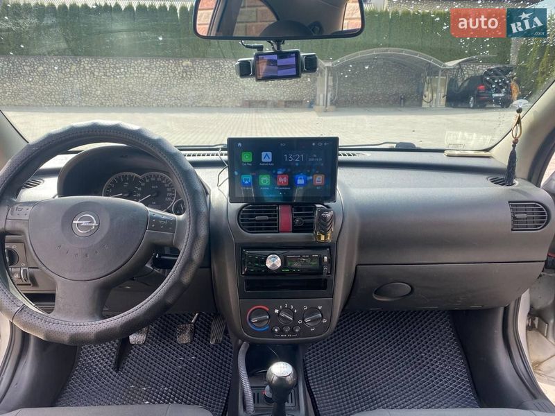 Хэтчбек Opel Corsa 2003 в Тернополе