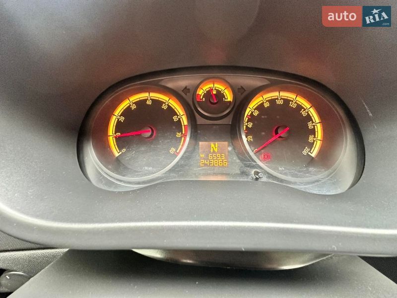Хэтчбек Opel Corsa 2008 в Ивано-Франковске фото 8 Хэтчбек Opel Corsa 2008 в Ивано-Франковске
