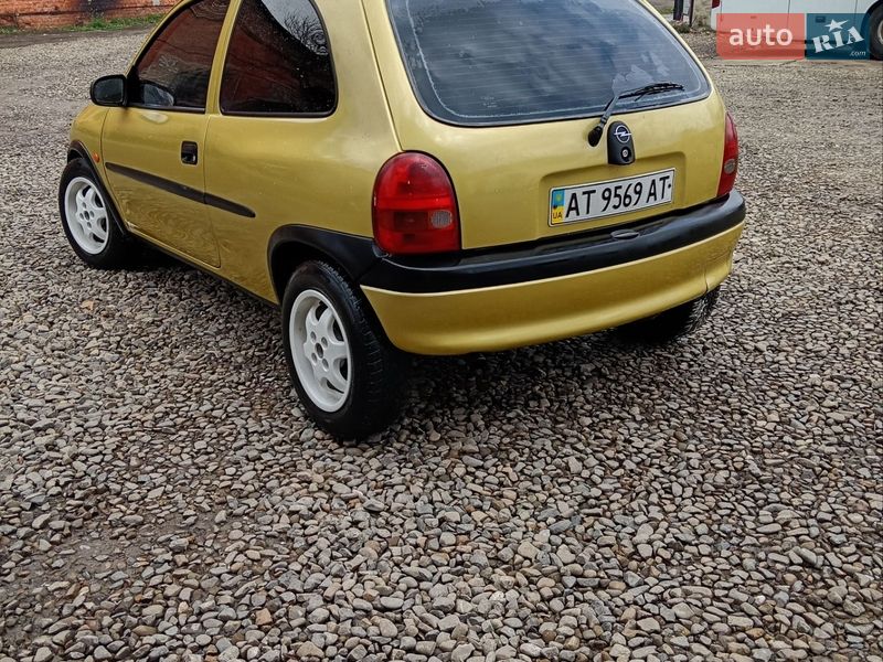 Хетчбек Opel Corsa 1998 в Коломиї