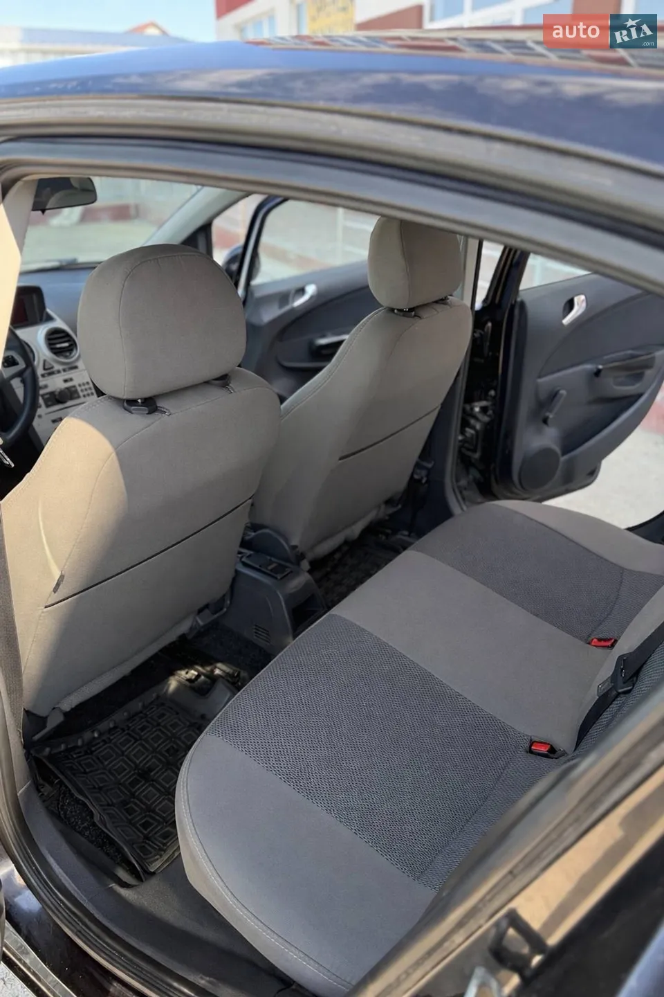 2011 Opel Corsa - мініатюра 11