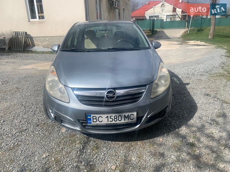Хэтчбек Opel Corsa 2007 в Львове
