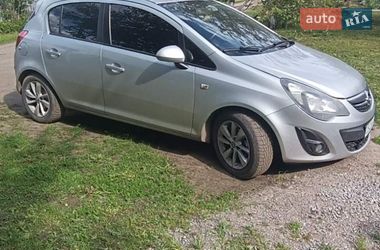 Хетчбек Opel Corsa 2014 в Прилуках