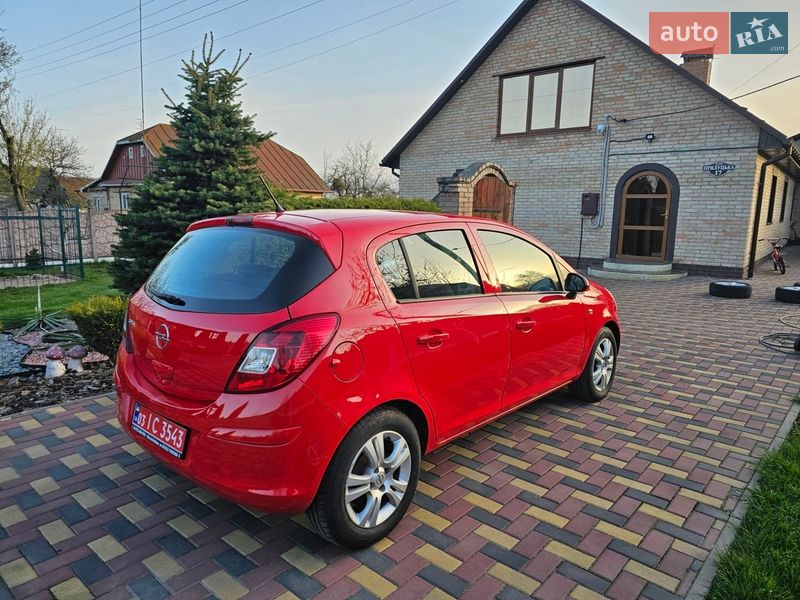 Хетчбек Opel Corsa 2009 в Луцьку