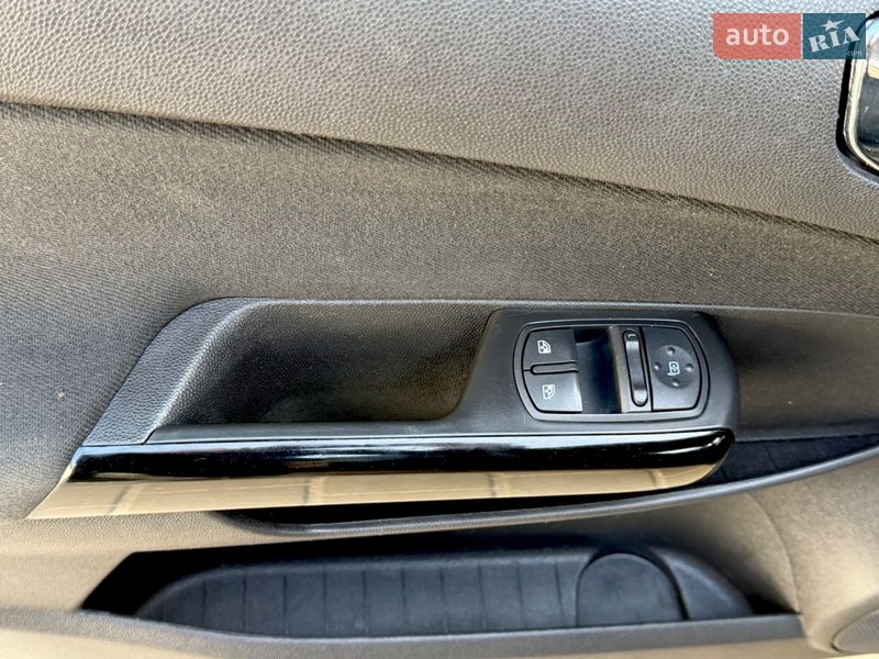 Хетчбек Opel Corsa 2010 в Житомирі фото 16 Хетчбек Opel Corsa 2010 в Житомирі