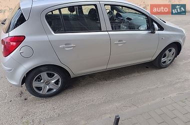 Хетчбек Opel Corsa 2009 в Жовкві