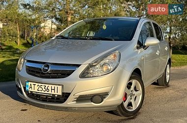 Хэтчбек Opel Corsa 2008 в Львове