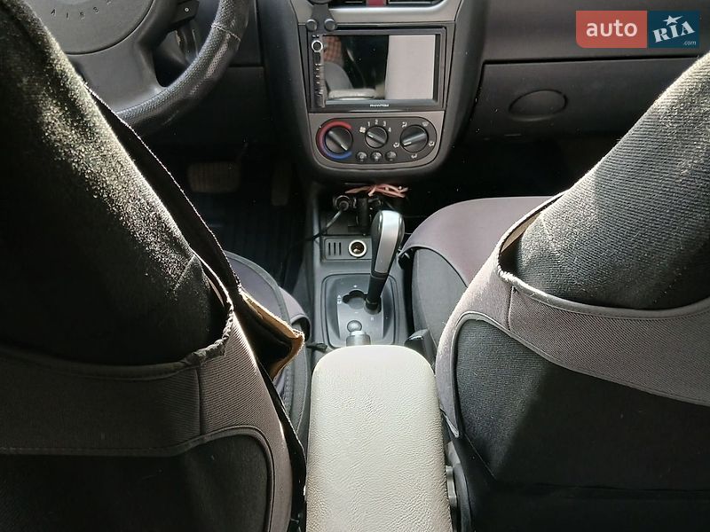 Хэтчбек Opel Corsa 2004 в Харькове