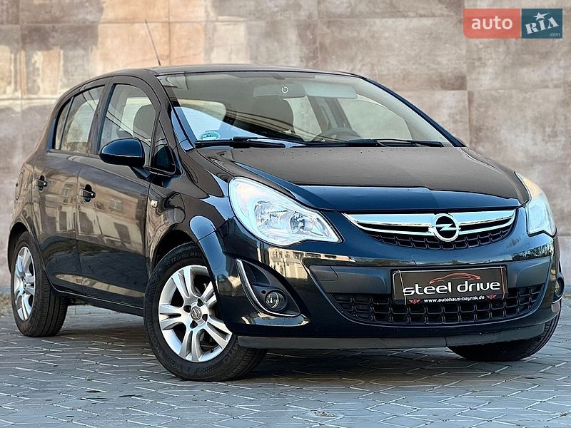 Хэтчбек Opel Corsa 2012 в Николаеве