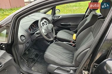 Хэтчбек Opel Corsa 2008 в Ровно