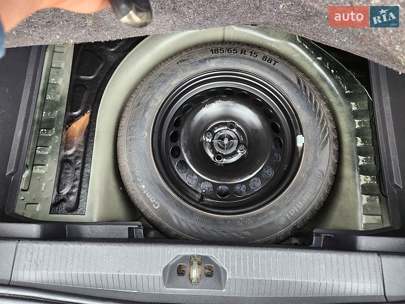 Хэтчбек Opel Corsa 2008 в Ровно