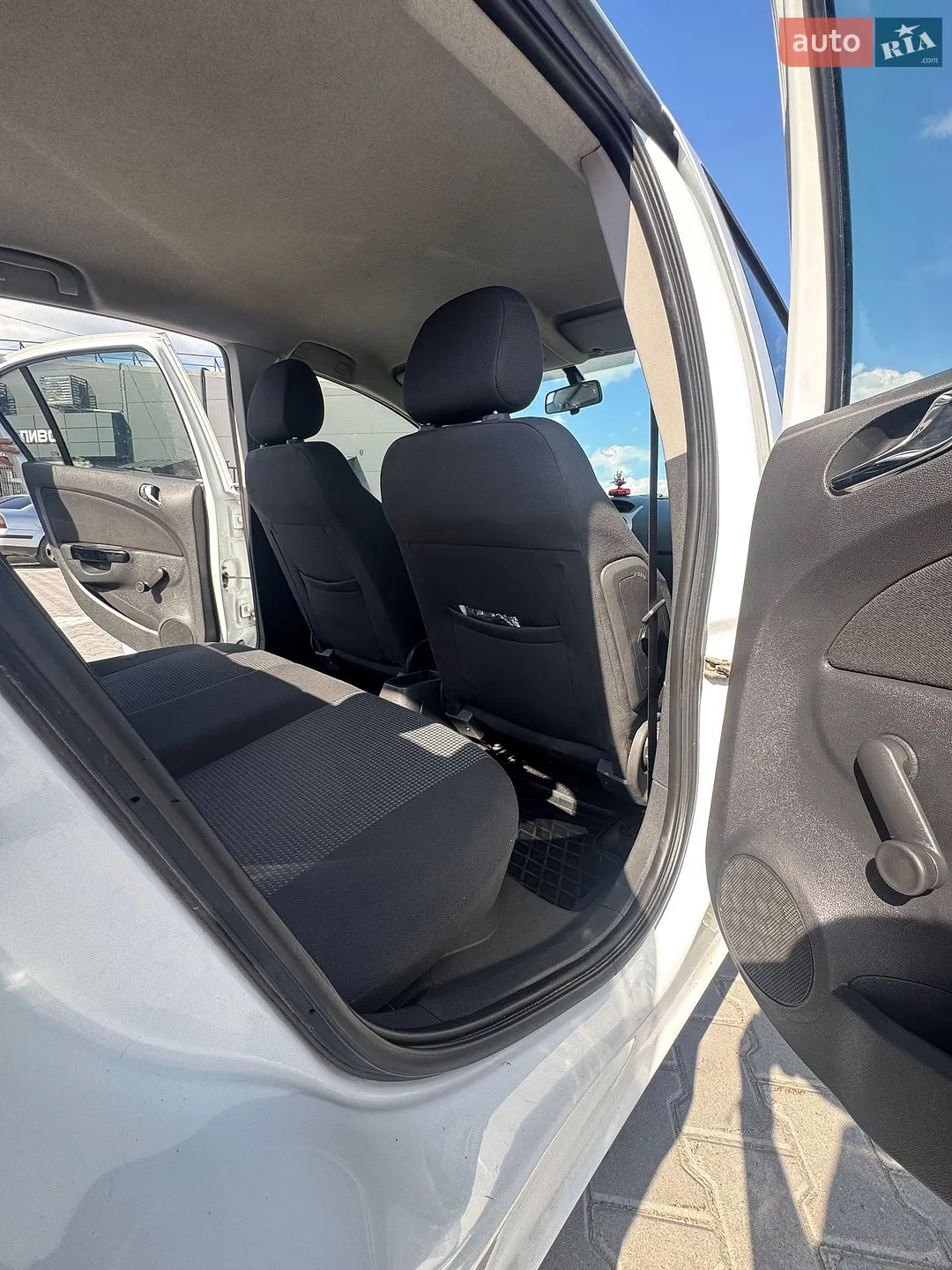 2010 Opel Corsa - мініатюра 17