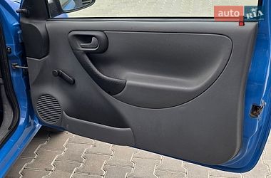 Хэтчбек Opel Corsa 2001 в Тернополе