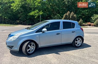 Хэтчбек Opel Corsa 2008 в Львове
