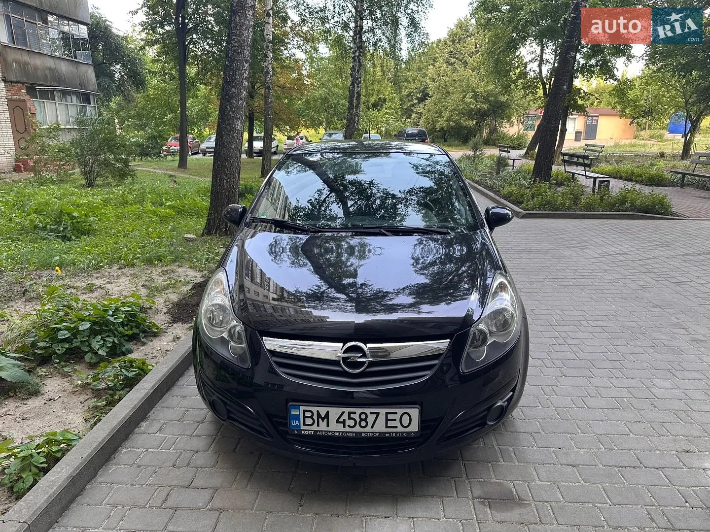 2010 Opel Corsa - мініатюра 2