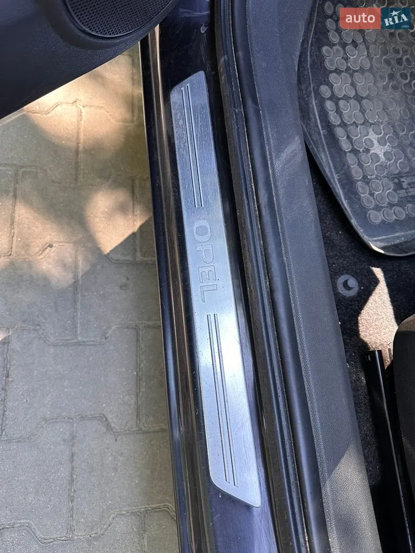 2010 Opel Corsa - мініатюра 8