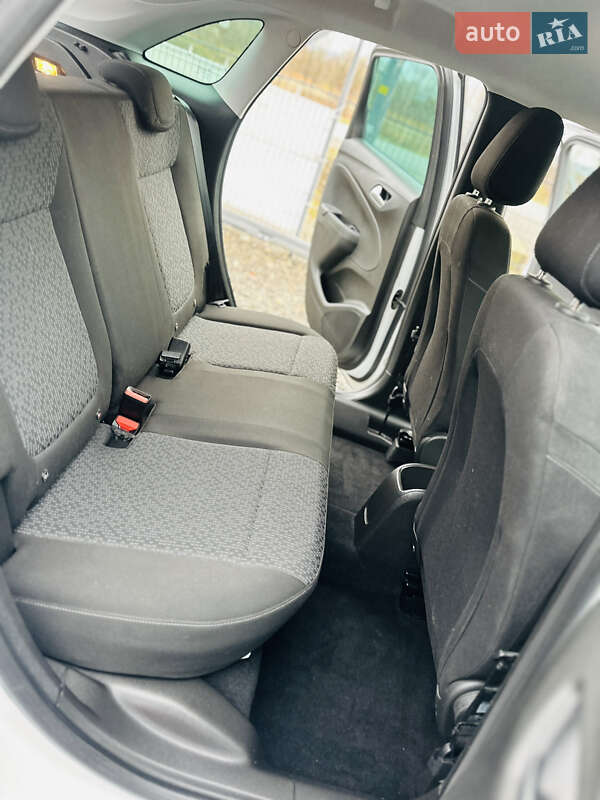 Позашляховик / Кросовер Opel Crossland X 2020 в Іршаві