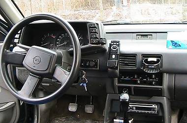 Внедорожник / Кроссовер Opel Frontera 1995 в Бердянске