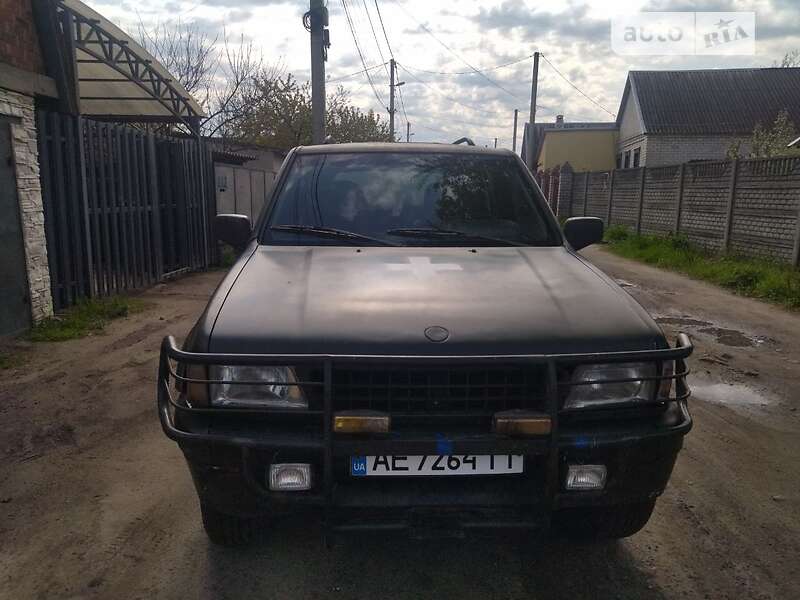 Внедорожник / Кроссовер Opel Frontera 1992 в Днепре