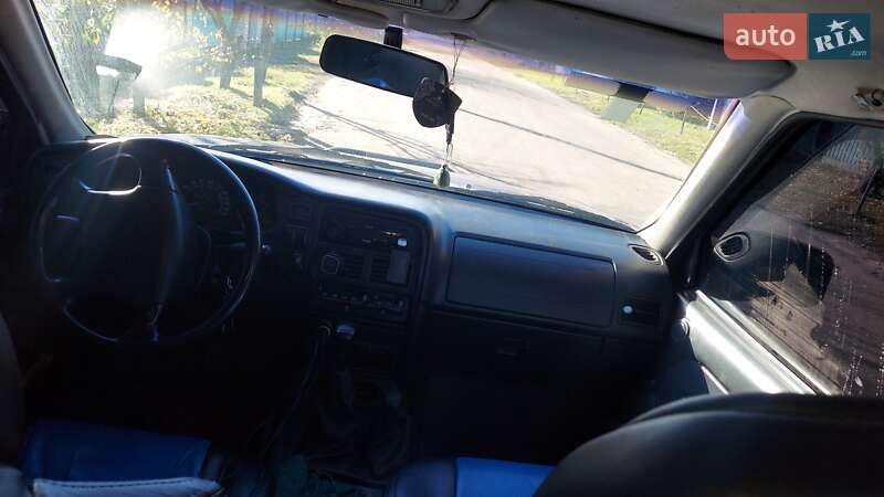 Внедорожник / Кроссовер Opel Frontera 1996 в Боровой