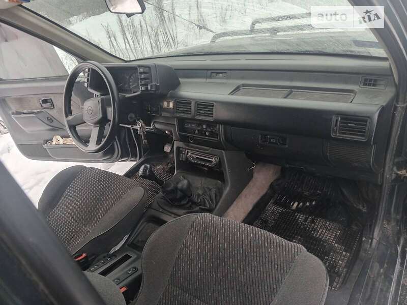 Внедорожник / Кроссовер Opel Frontera 1996 в Киеве