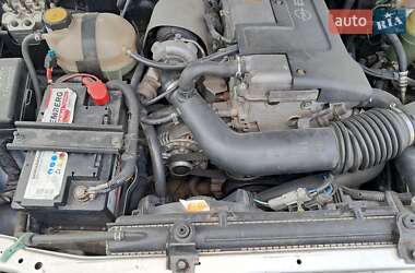 Внедорожник / Кроссовер Opel Frontera 2001 в 