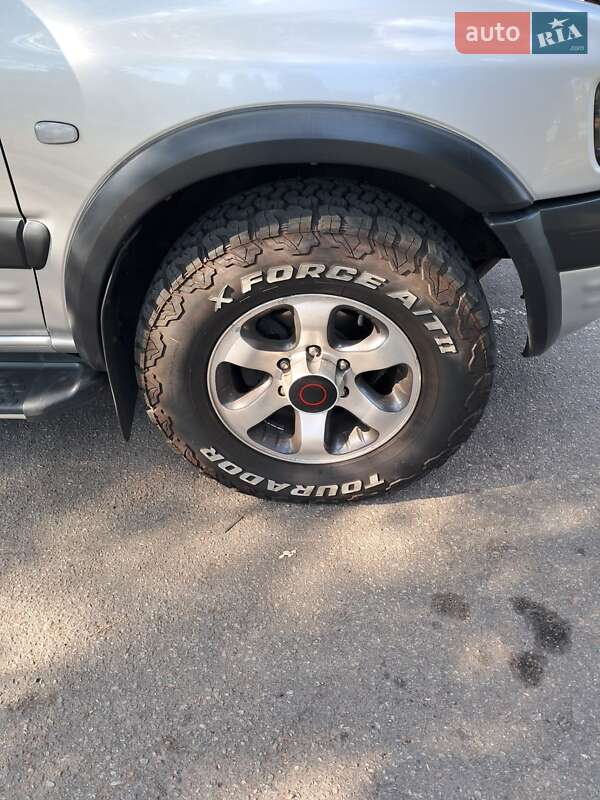 Позашляховик / Кросовер Opel Frontera 2001 в Києві