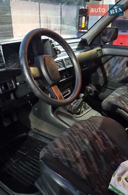 Позашляховик / Кросовер Opel Frontera 1996 в 