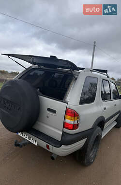 Внедорожник / Кроссовер Opel Frontera 2001 в 