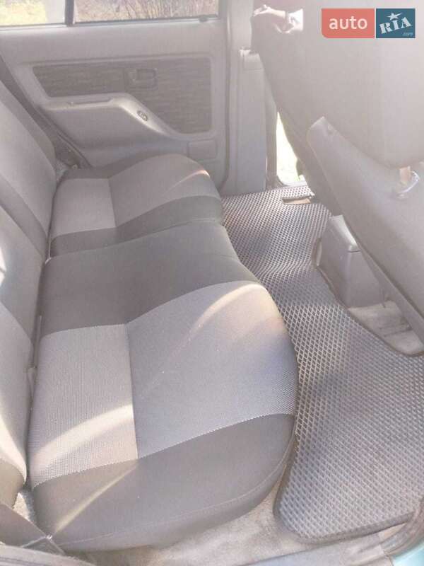 Позашляховик / Кросовер Opel Frontera 1992 в Рівному