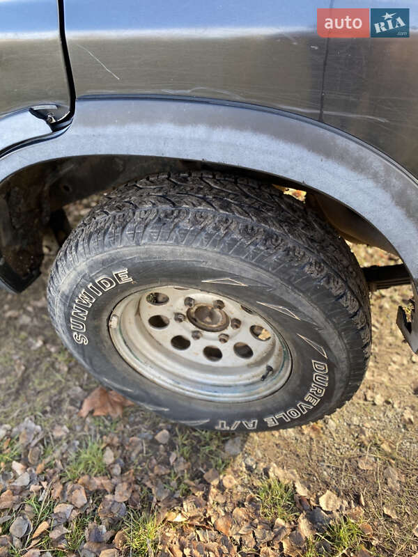 Позашляховик / Кросовер Opel Frontera 1992 в Умані